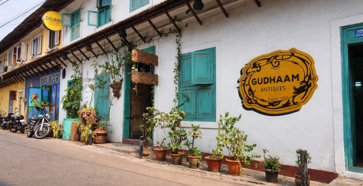 Discovering the Flavors of Gujarati Street, Calicut